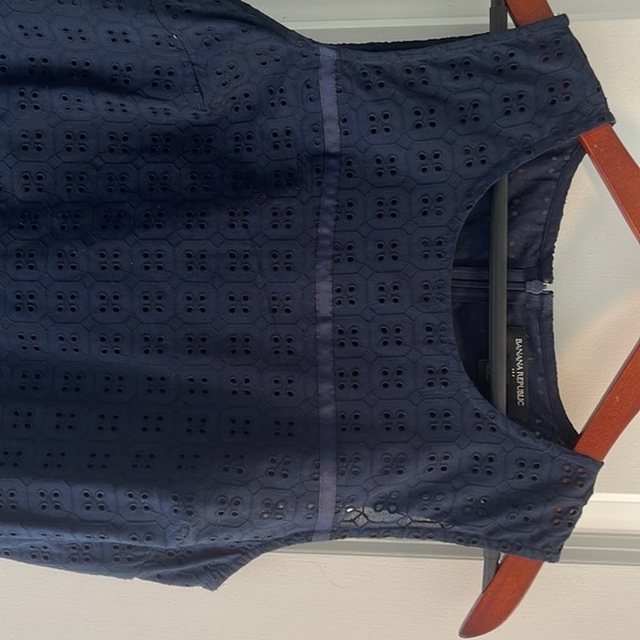 Banana Republic women’s navy sleeveless dress - Picture 5 of 7